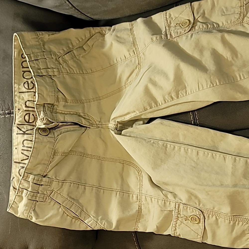 Calvin Klein Capri